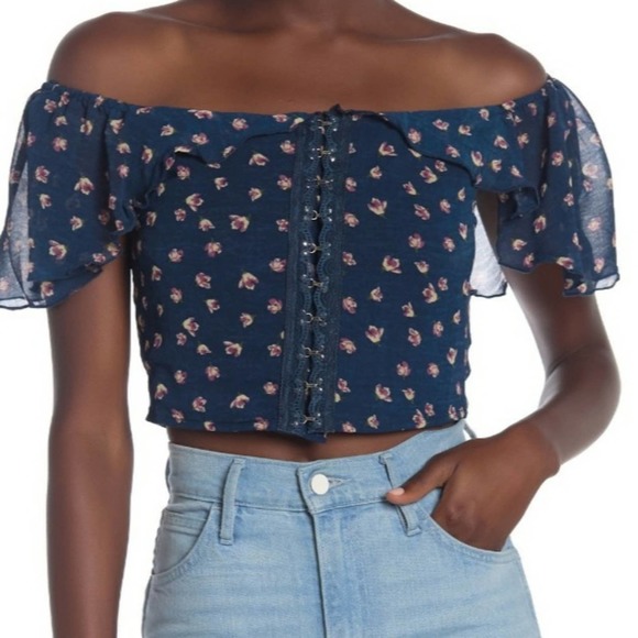 New With Tags! Fanco Large Floral Off The Shoulder Cropped Top - Picture 1 of 8